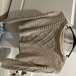 Brandy Melville sweater